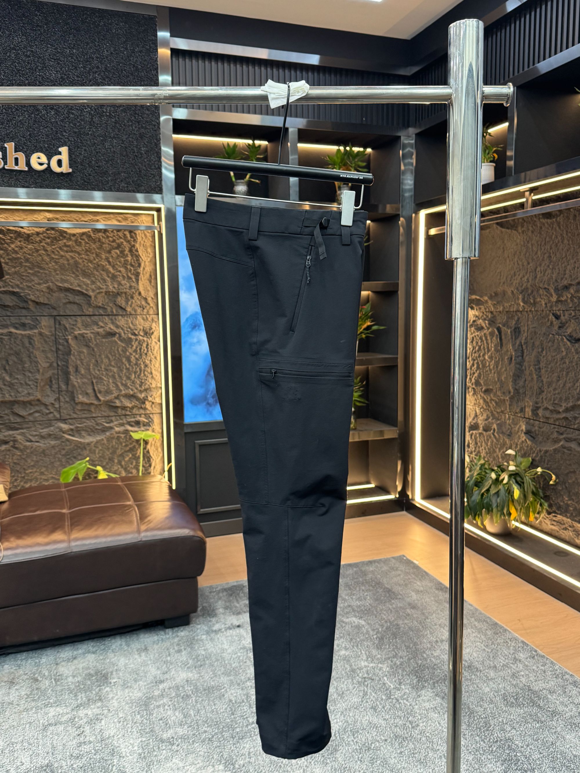 防风耐磨透气速干运动风刺绣软壳长裤