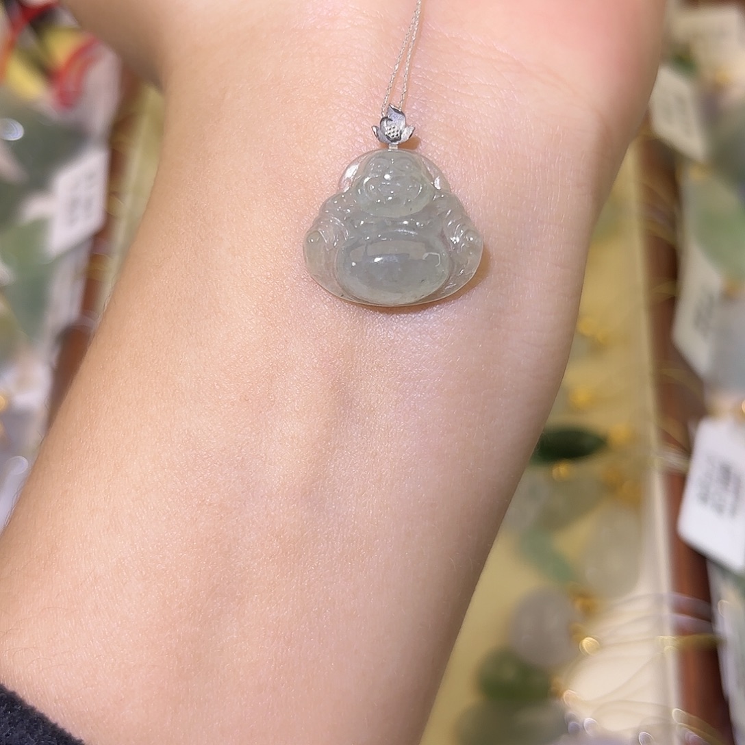 翡翠18K金镶嵌颈饰佛公