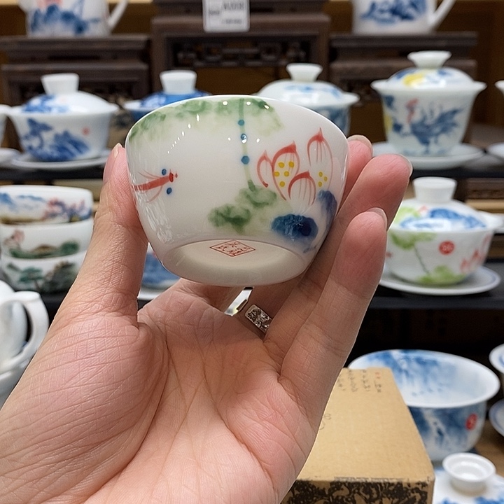 风***乱手绘五彩荷花60cc水缸杯釉下彩微瑕福利款