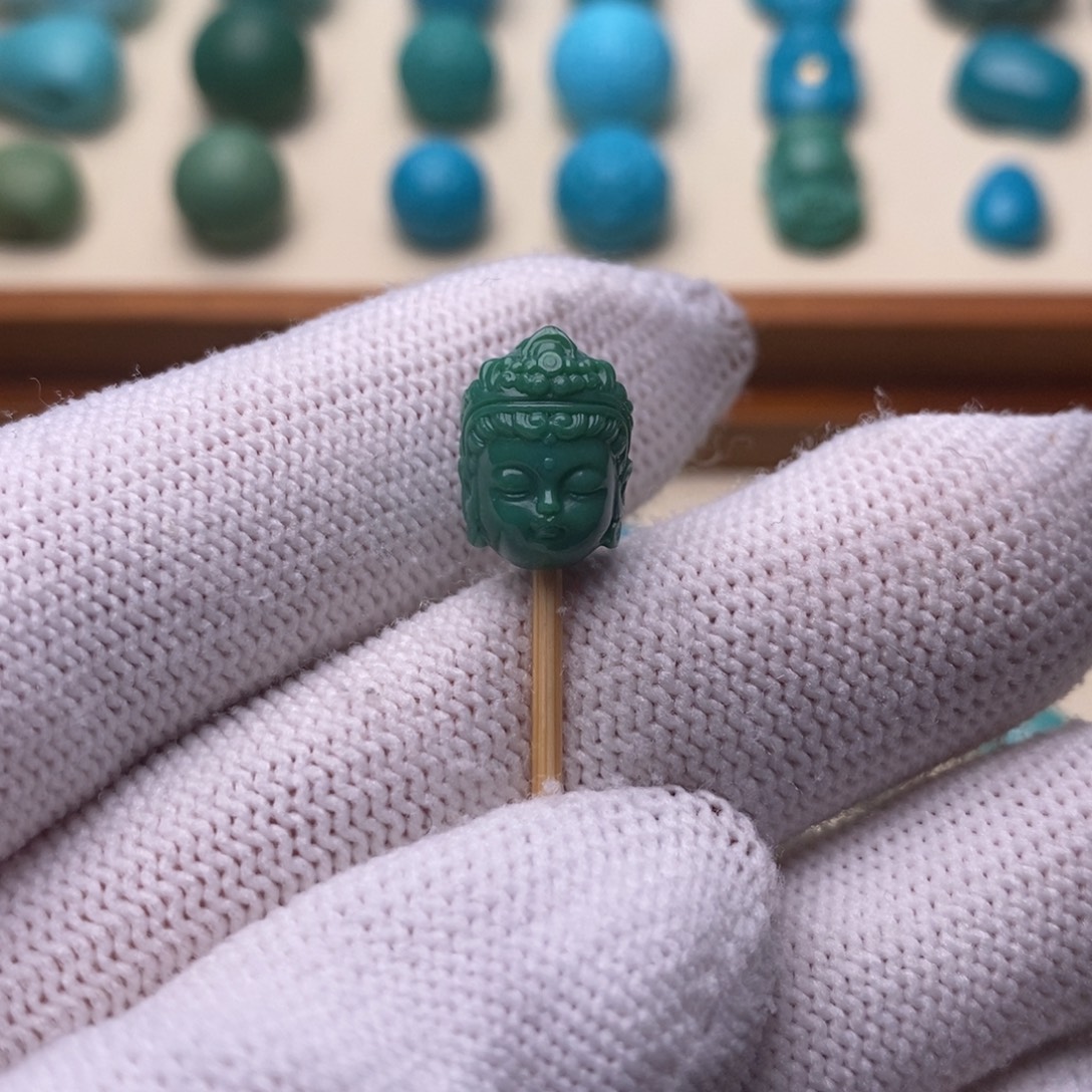 绿松石未镶嵌绿松石观音12.7*9.5