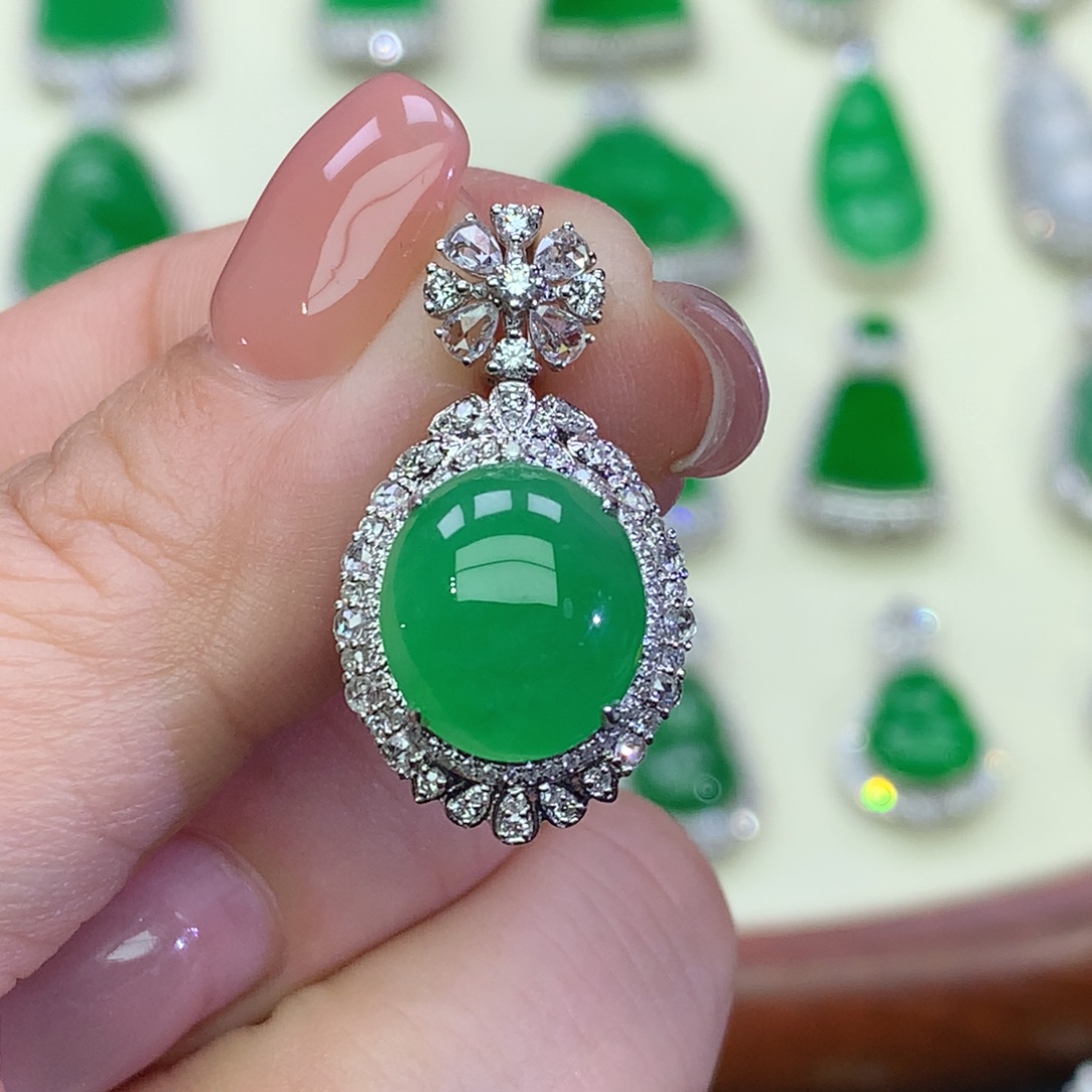 翡翠18K金镶嵌吊坠(不含链)