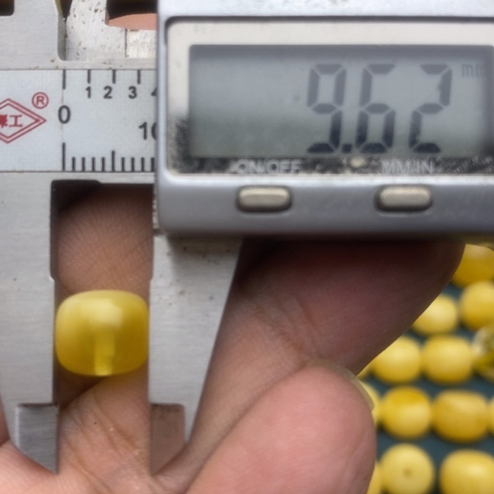 未镶嵌琥珀裸石11号9.6*8.6