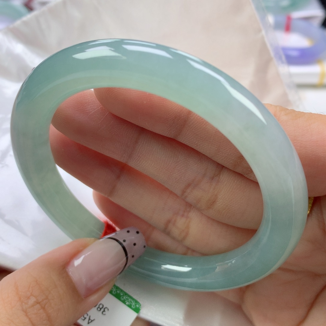 翡翠手镯未镶嵌59圆