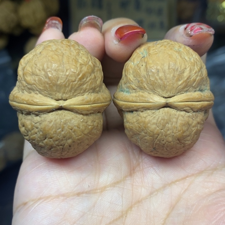 文玩核桃吊坠28萌萌包血玉元宝