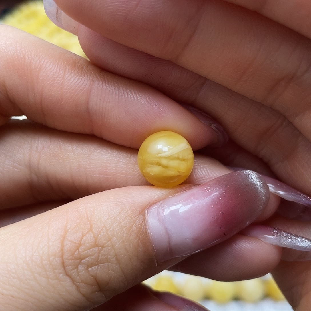蜜蜡裸石未镶嵌圆珠9.8mm福利（瑕）