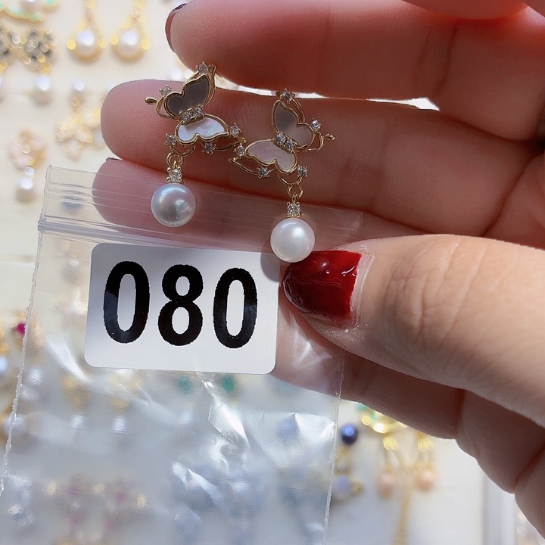 淡水珍珠合金耳饰
