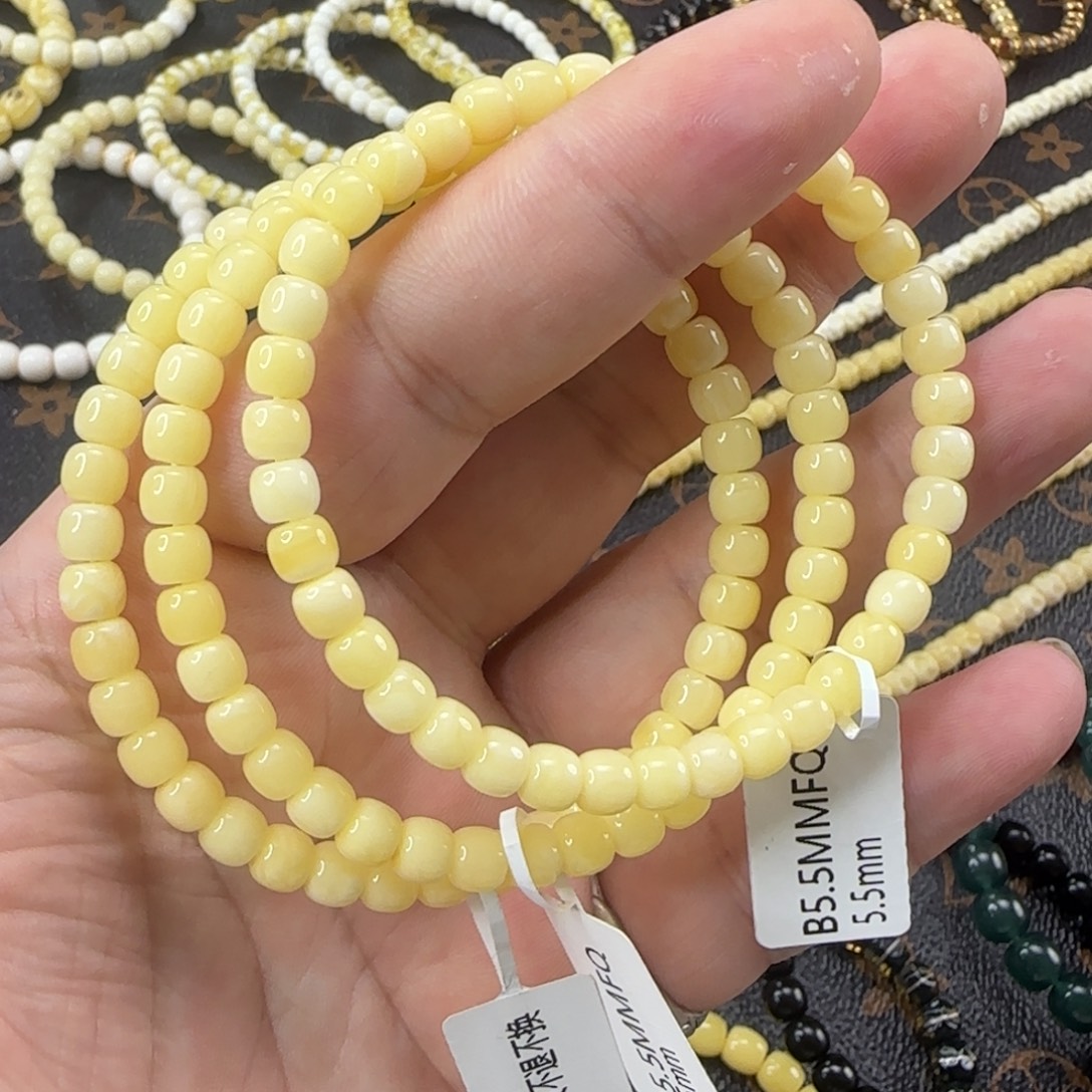蜜蜡未镶嵌手链5.5mm冰淇淋白蜜蜡单圈