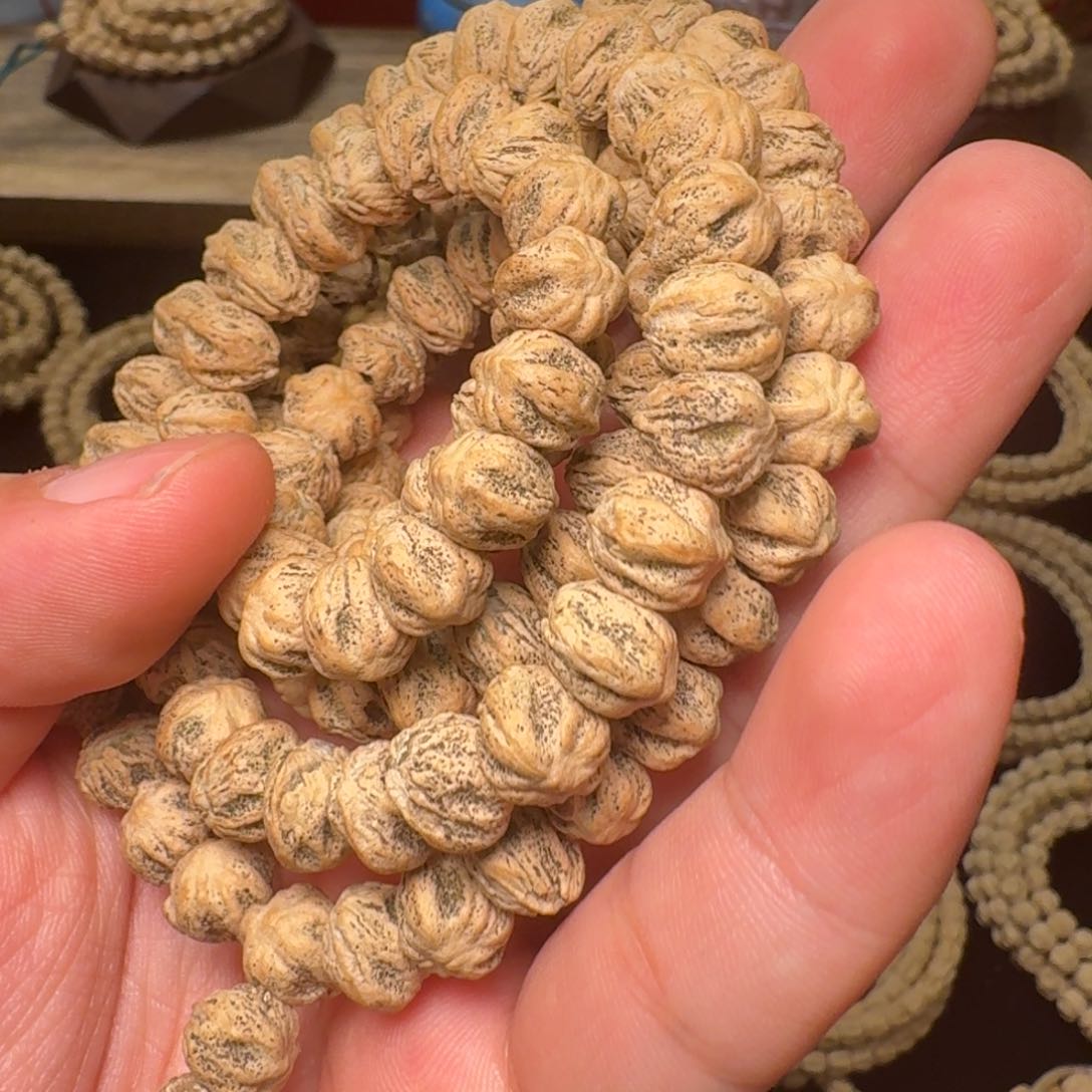 柏香籽/百香籽吊坠苦*：