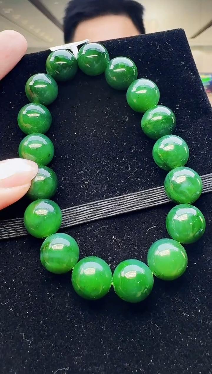 玉界匠心天然和田玉绿手串（拍一发一）