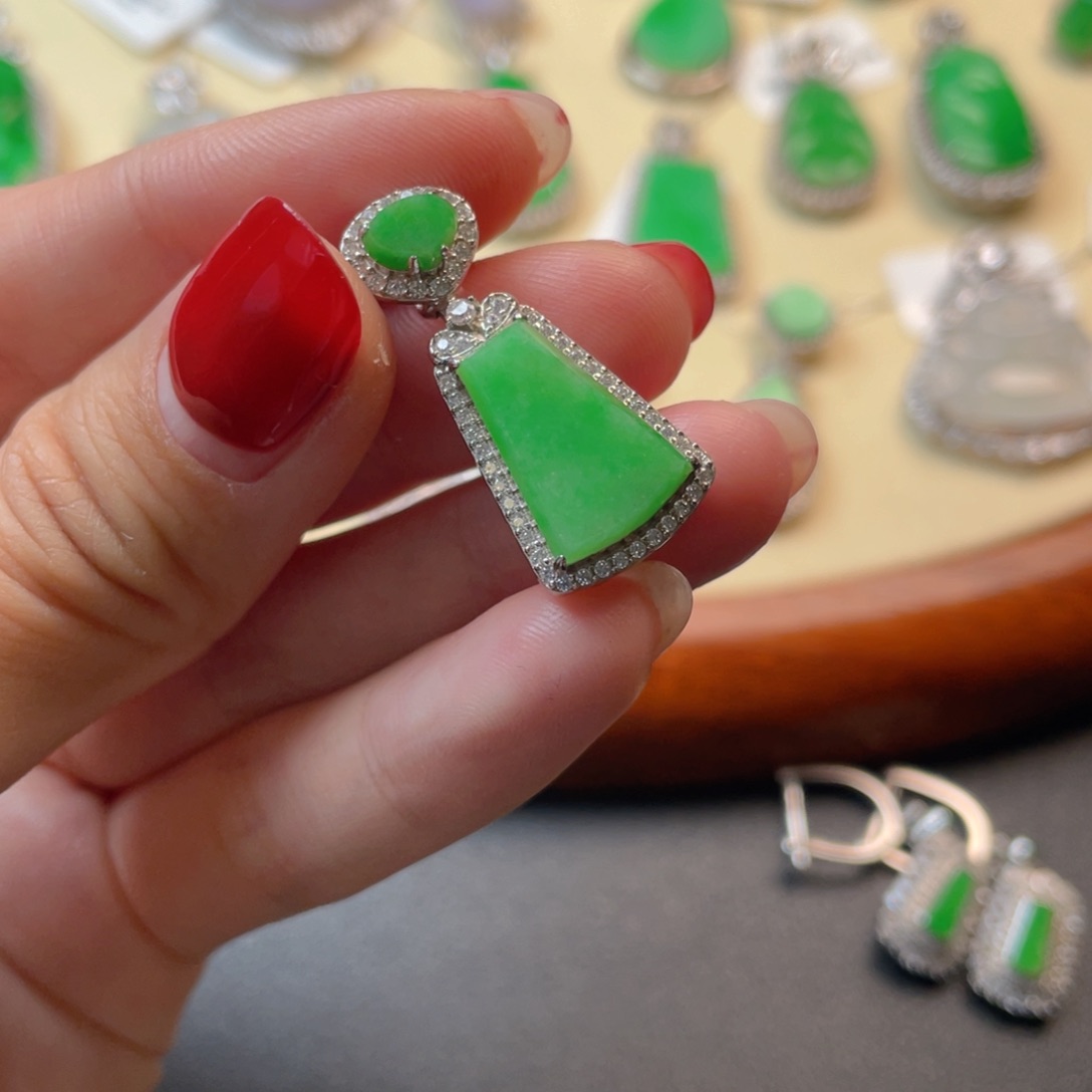 翡翠吊坠(不含链)银S925镶嵌