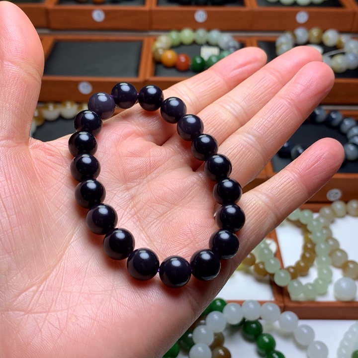 和田玉手串未镶嵌熊*花