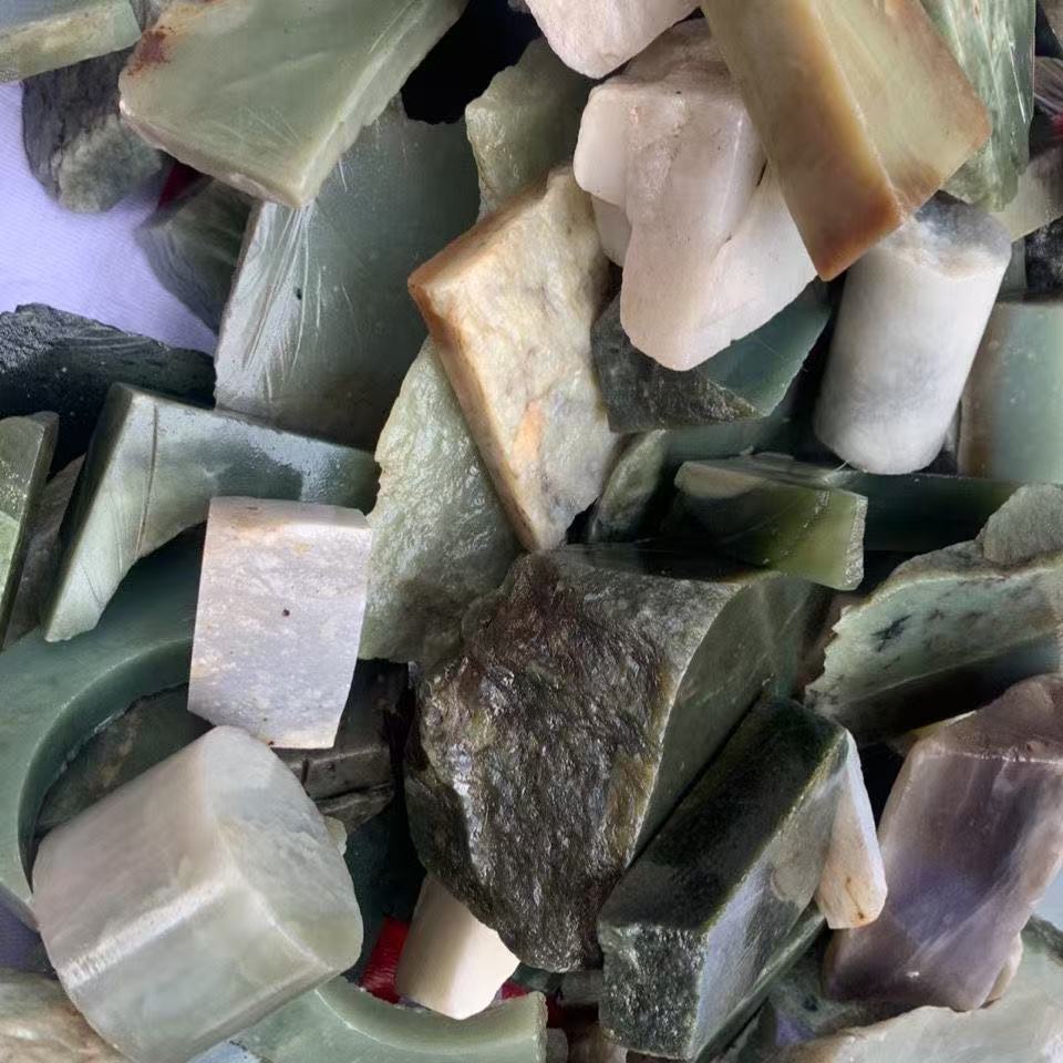 天然和田玉边角料雕刻练手玉石鱼缸石下角料手工DIY必备原料