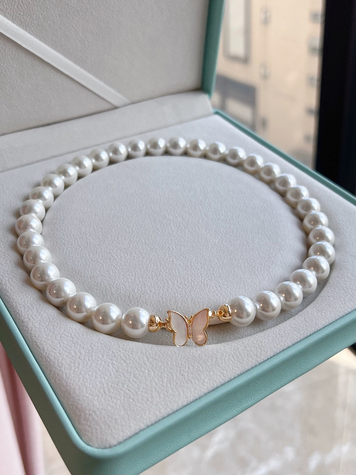 03-84高定蝴蝶全珠项链