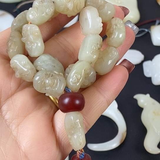 和田玉（糖玉）未镶嵌挂件