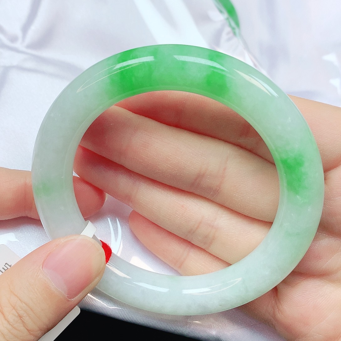 未镶嵌手镯翡翠抖音165