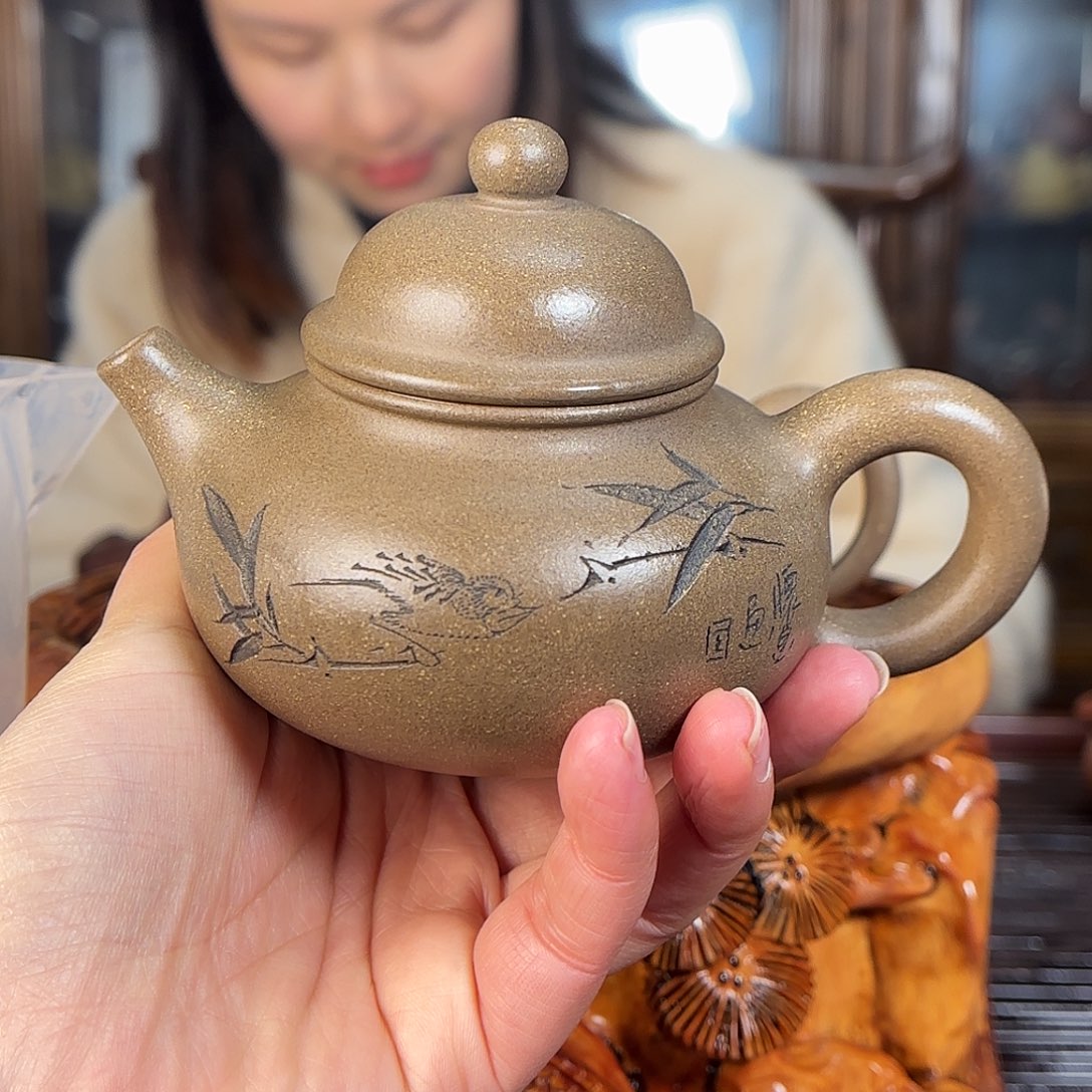 紫砂茶壶陈婷老师。