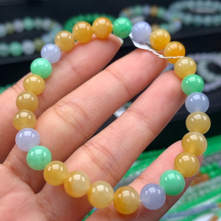 翡翠手镯未镶嵌卡