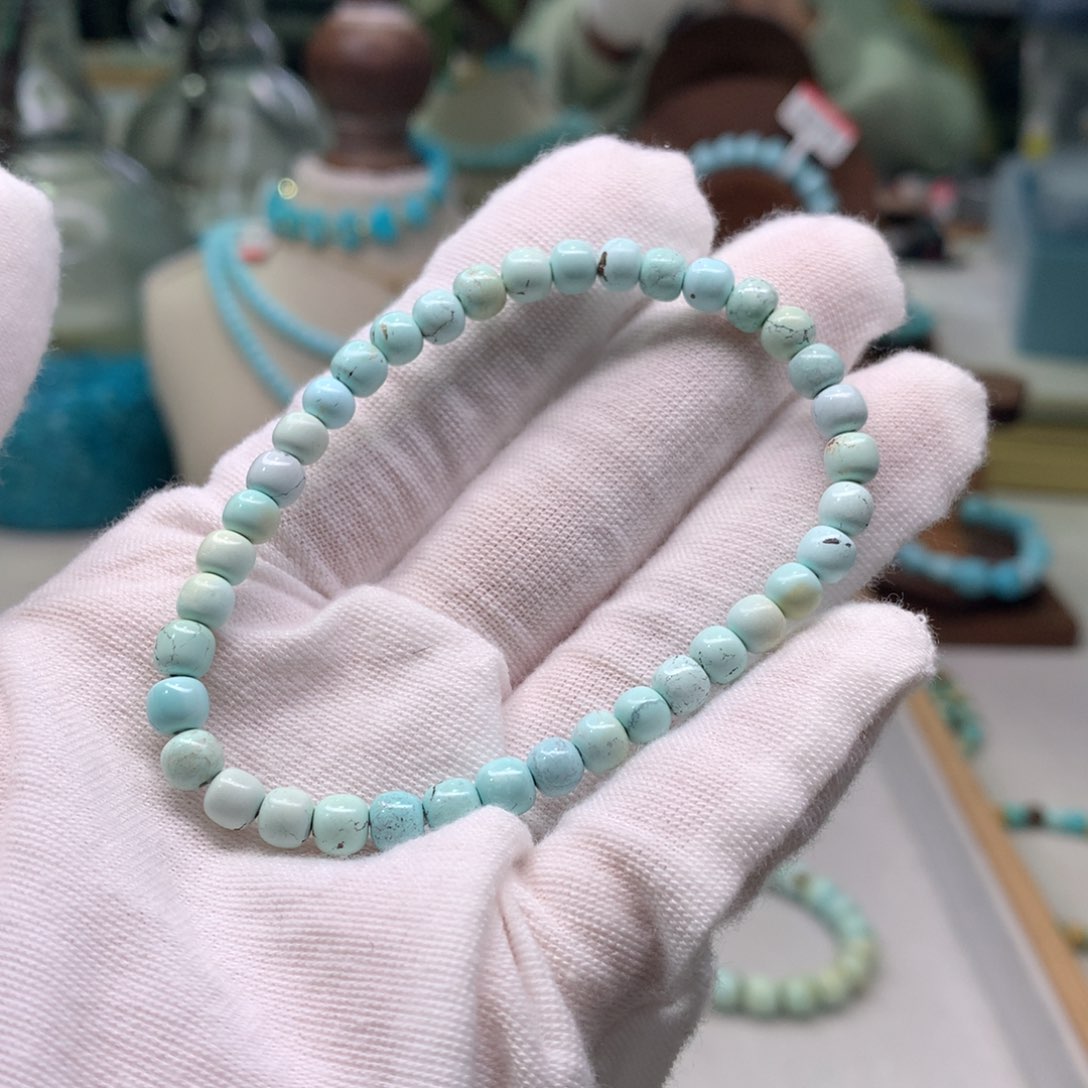 绿松石配饰未镶嵌