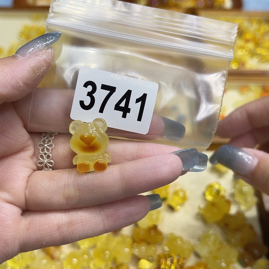 琥珀颈饰未镶嵌蜜蜡