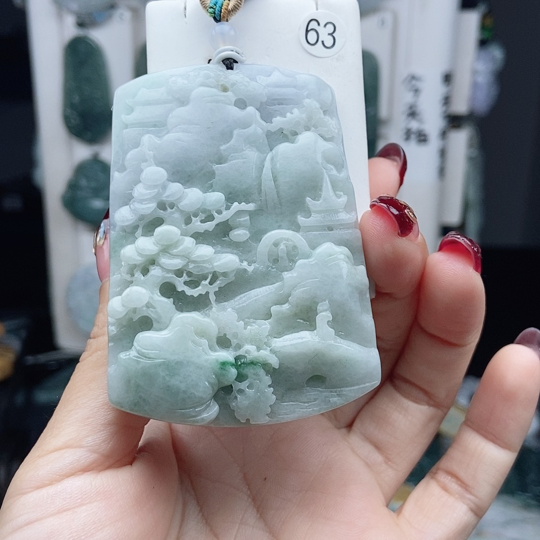 翡翠颈饰14K金镶嵌努****人翡翠