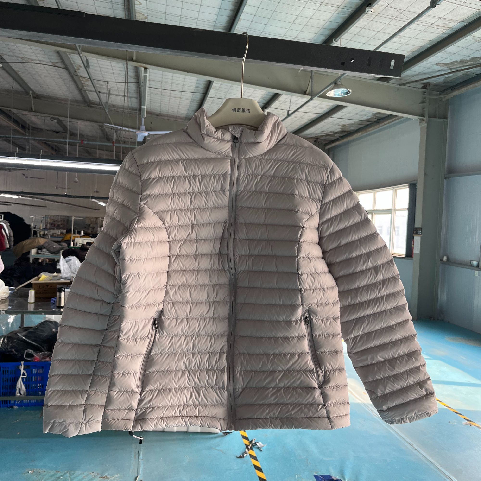 运动款羽绒服轻薄90白鸭绒羽绒服女冬户外保暖排骨羽绒内胆外套