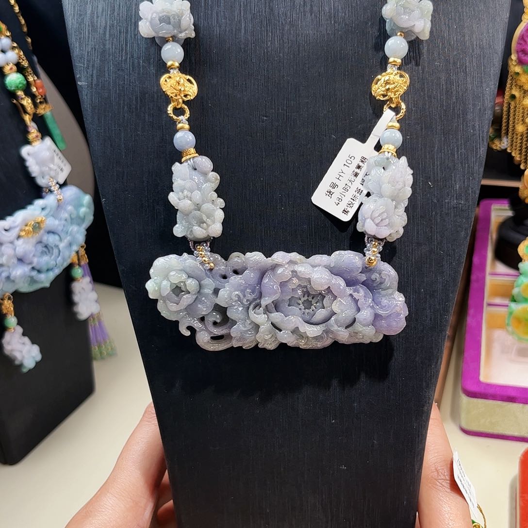 【闪购商品】翡翠吊坠(赠链)未镶嵌富贵吉祥