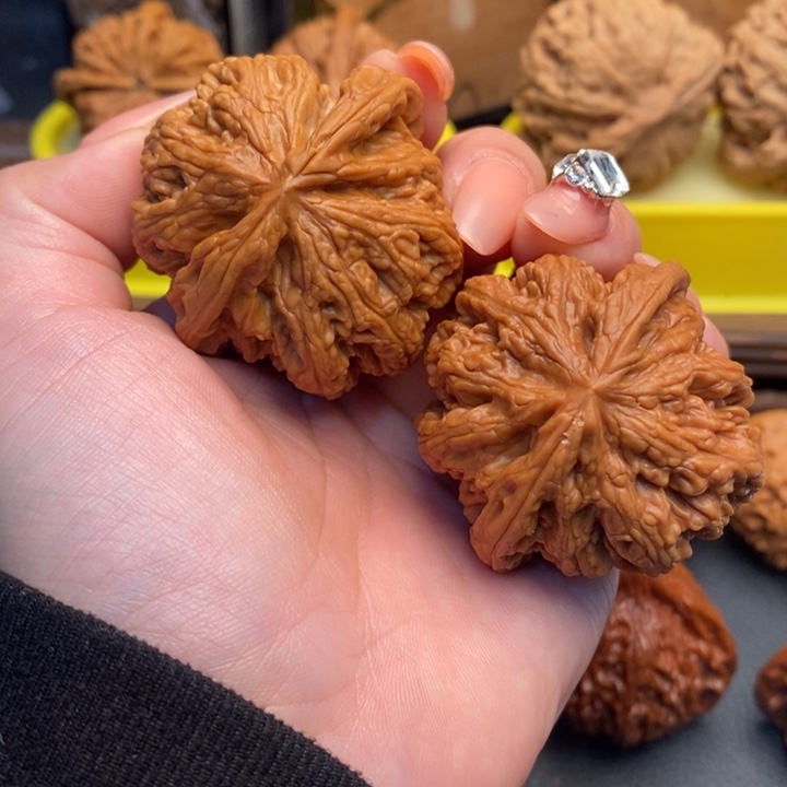 左***右把件文玩核桃119粗筋（尖微瑕疵）45