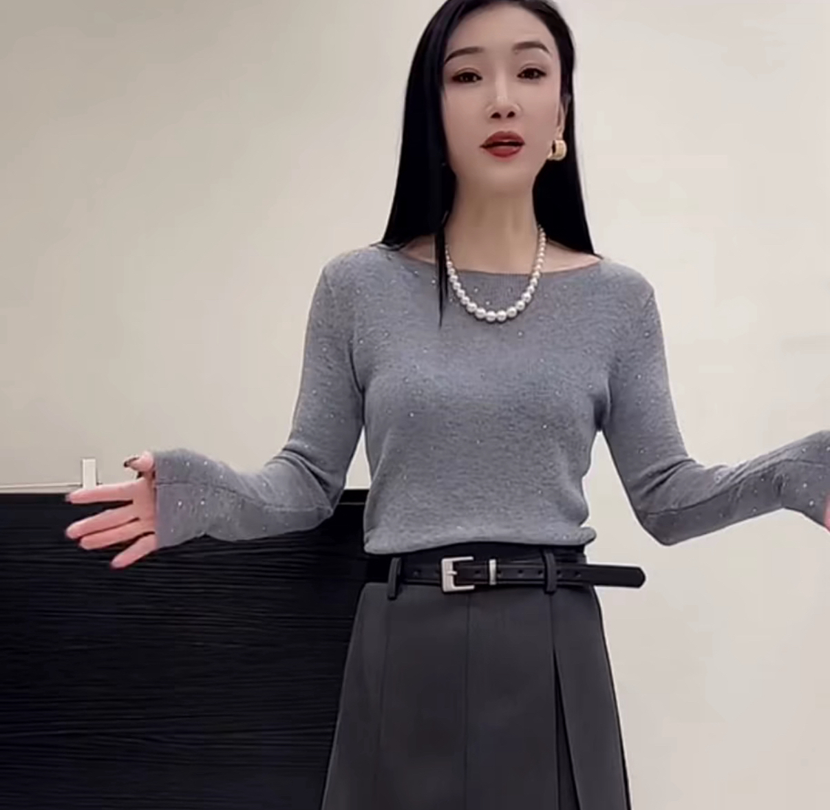 888气质百搭御姐范显瘦一字领带钻针织长袖衫 08