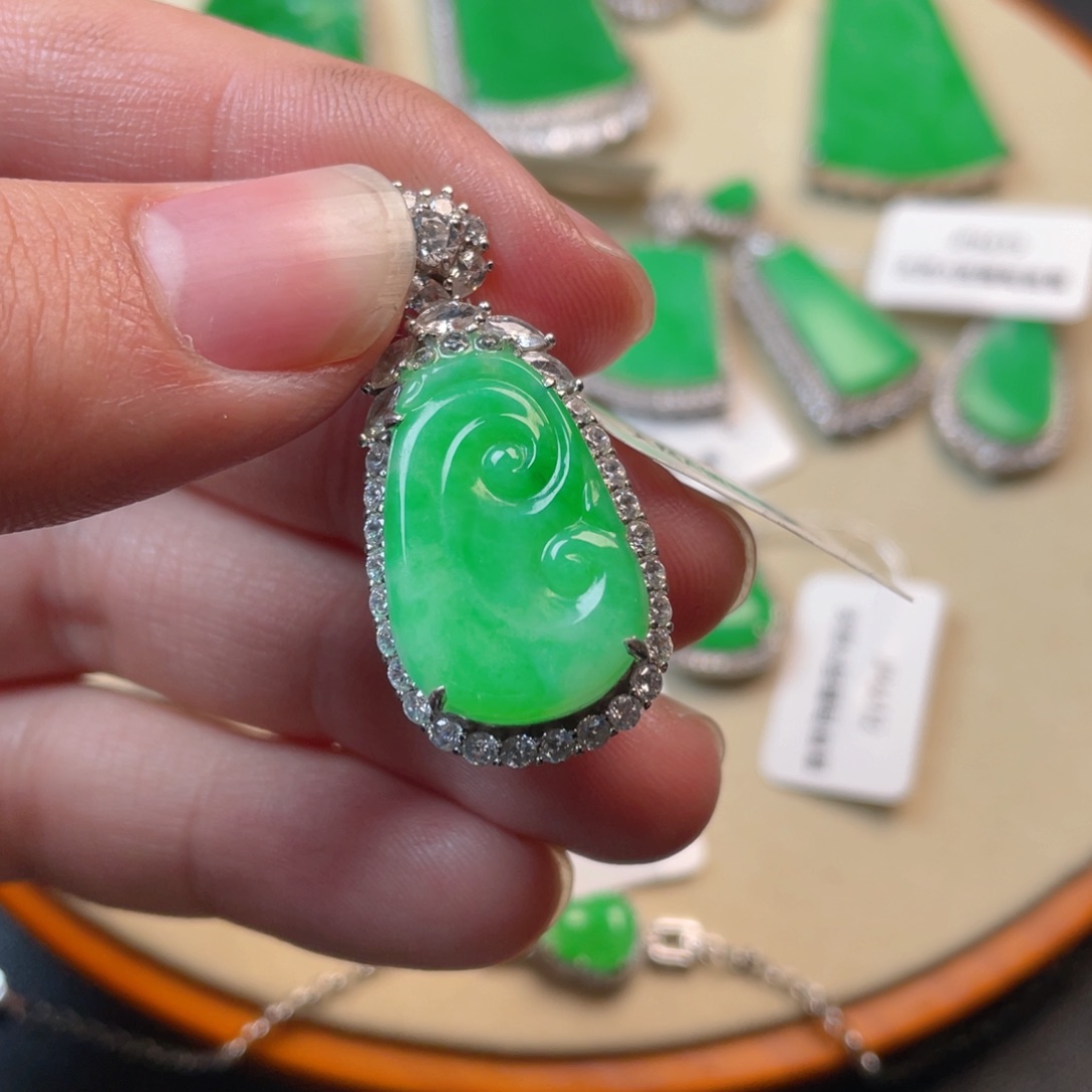 翡翠吊坠(不含链)银S925镶嵌