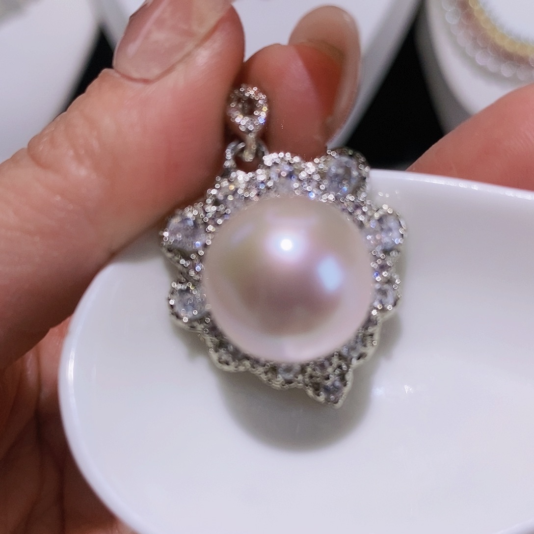 淡水珍珠颈饰合金