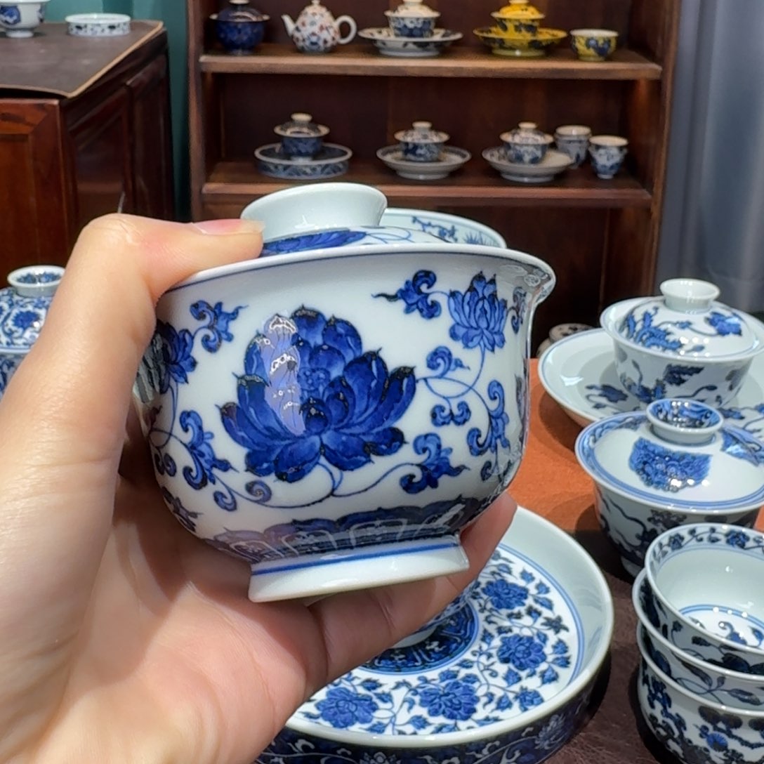 青花雯华堂手绘盖碗