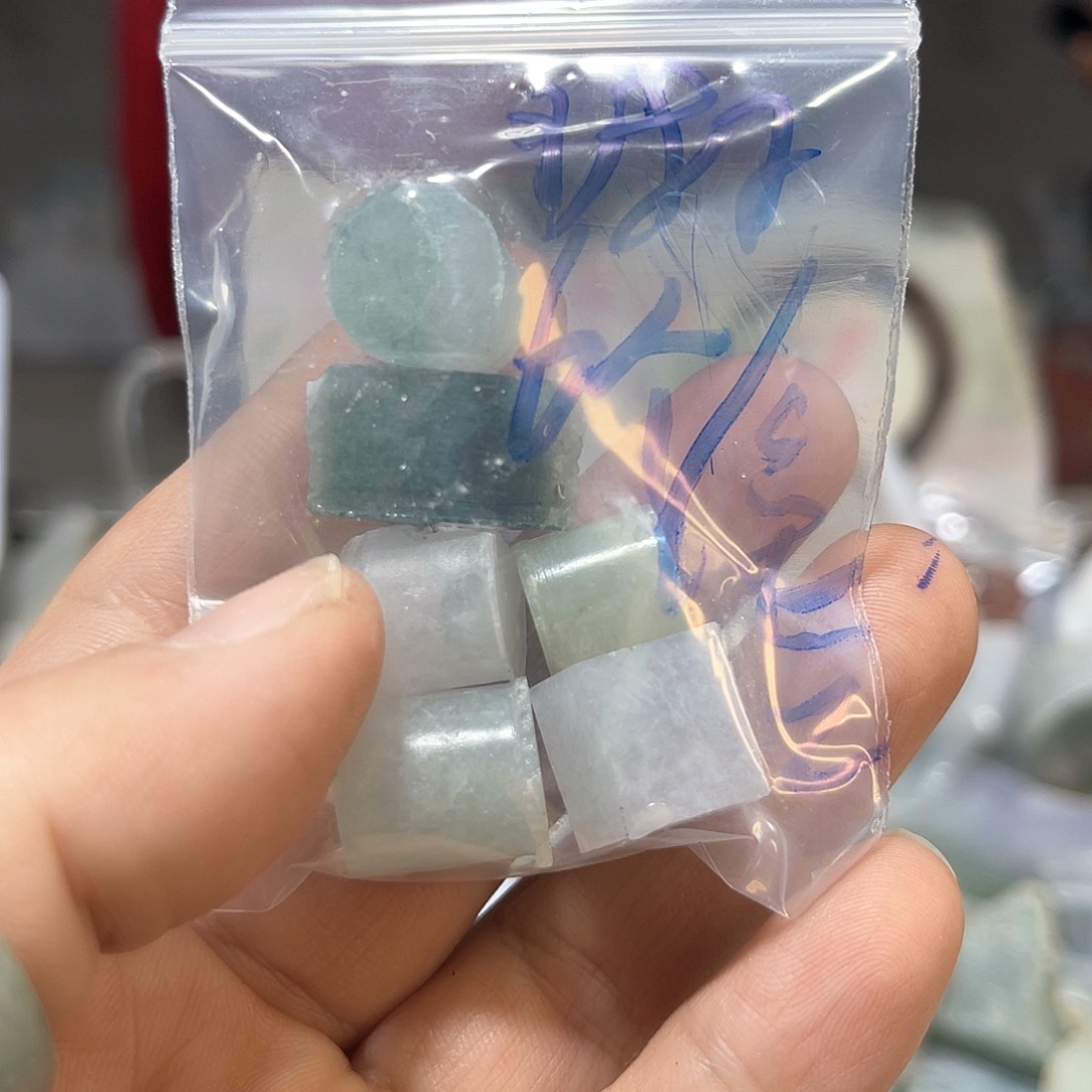 未镶嵌挂件翡翠珠子六个包工