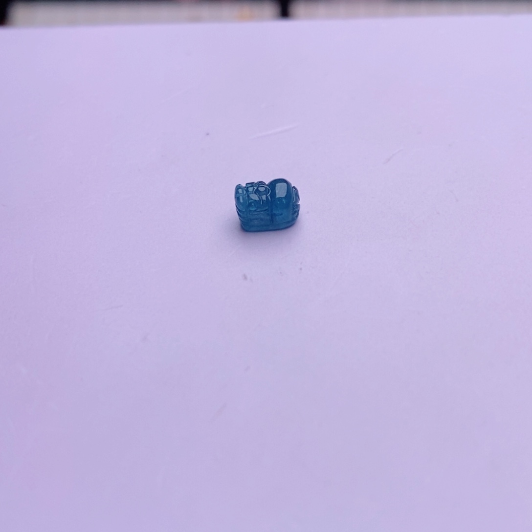 未镶嵌单颗貔貅m碧玺