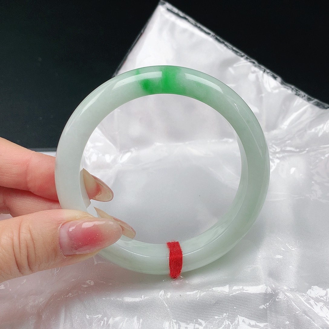 翡翠手镯未镶嵌翡翠026