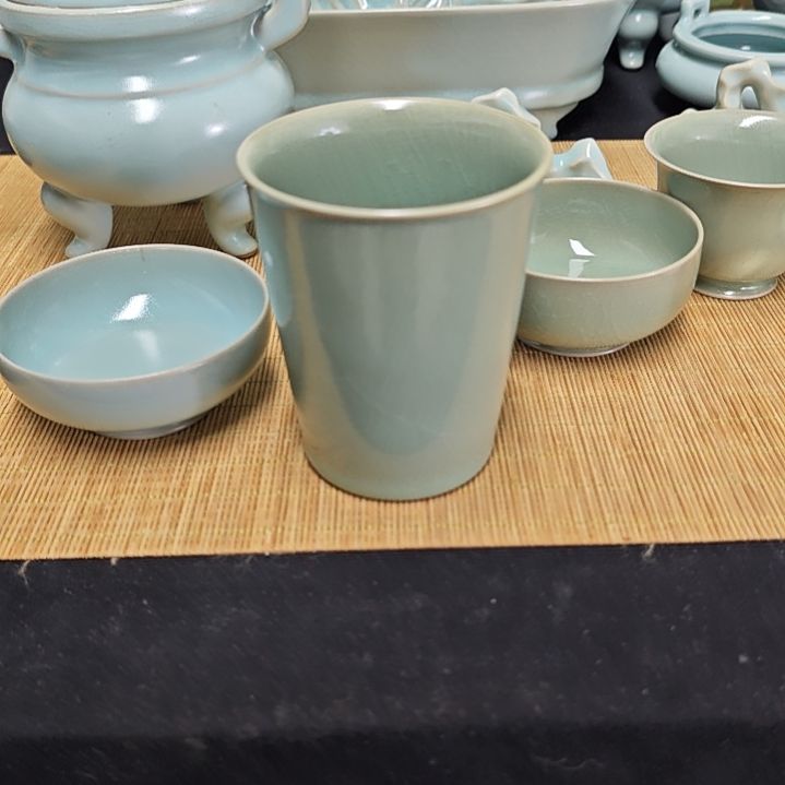 R***N摆件青绿釉可乐杯哈哈