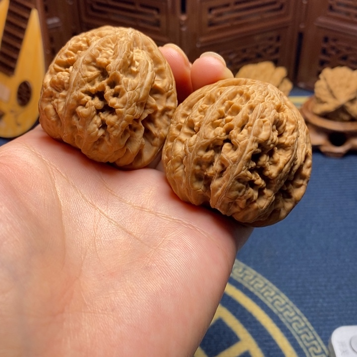 文玩核桃把件粗筋边45