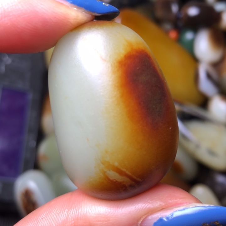 和田玉未镶嵌珠宝奇石