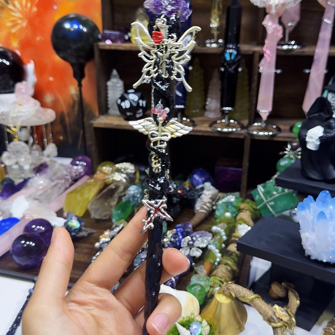 未镶嵌水晶大型摆件（非配饰）