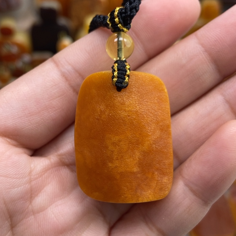 【闪购商品】琥珀颈饰未镶嵌