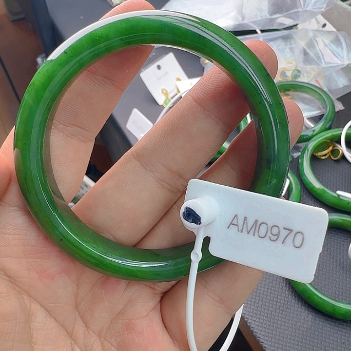 和田玉（碧玉）手镯未镶嵌60