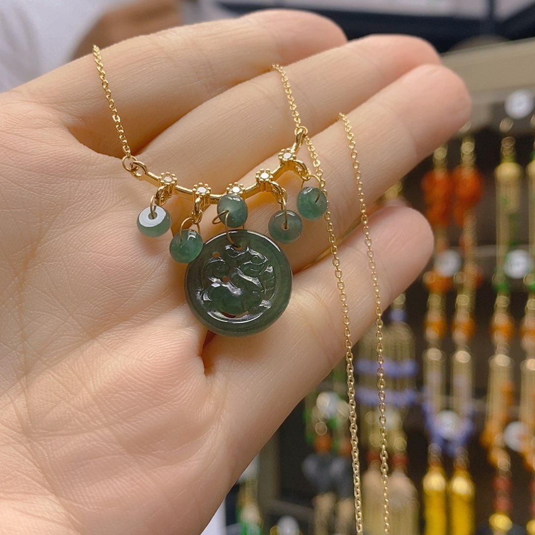 翡翠合金耳饰翡翠