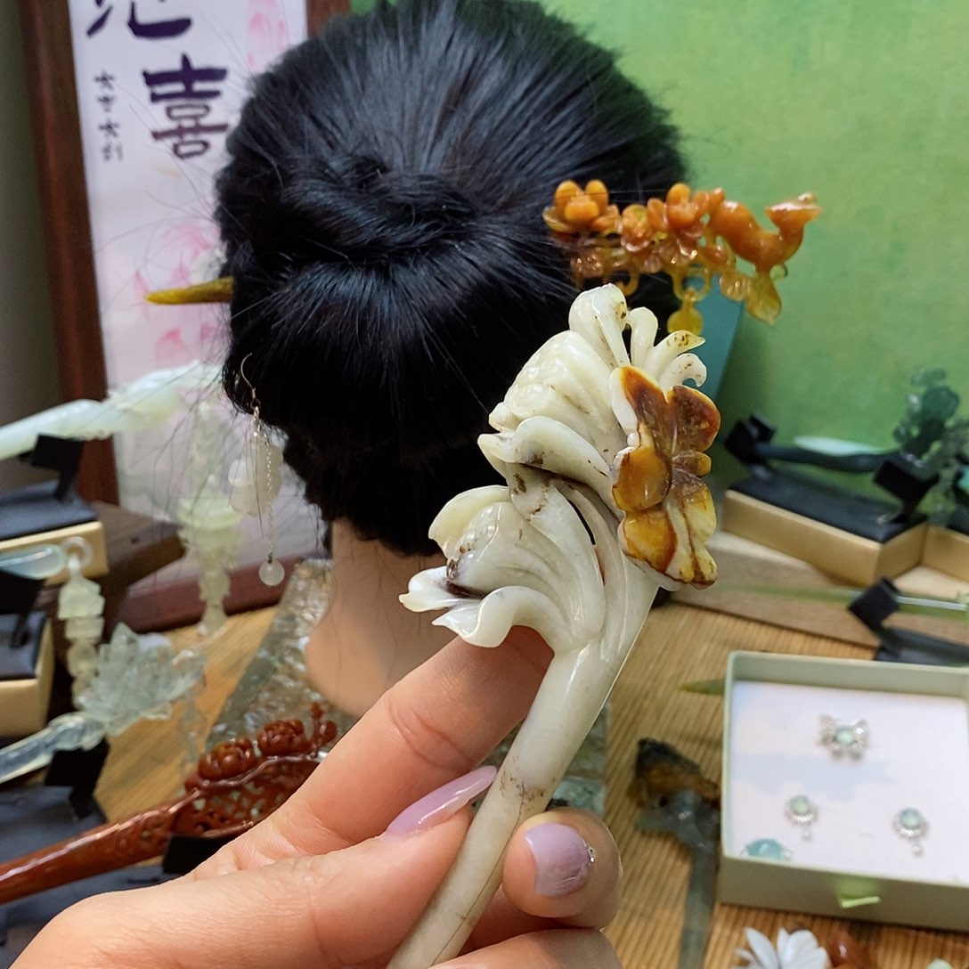 蛇纹石玉发簪未镶嵌