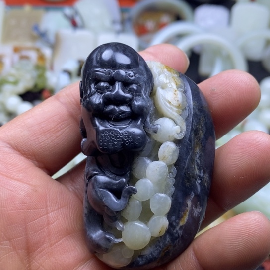 未镶嵌和田玉（糖玉）车挂