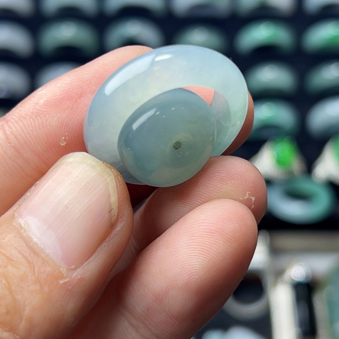 定制翡翠未镶嵌圈口19号