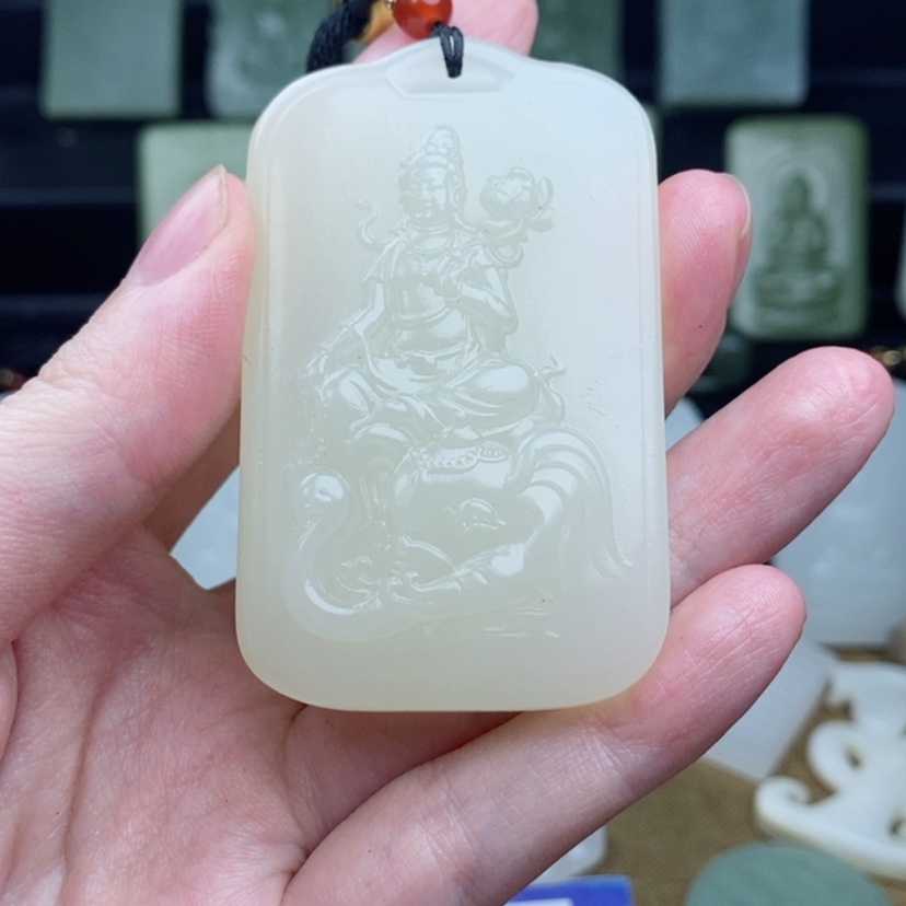 【闪购商品】透闪石质玉未镶嵌颈饰