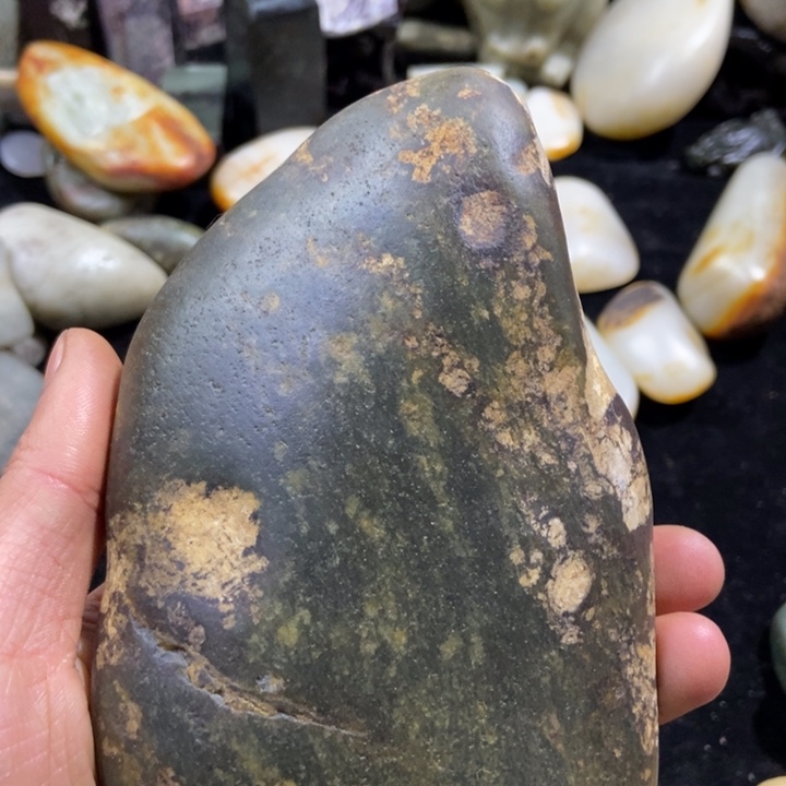 和田玉（糖玉）颈饰未镶嵌