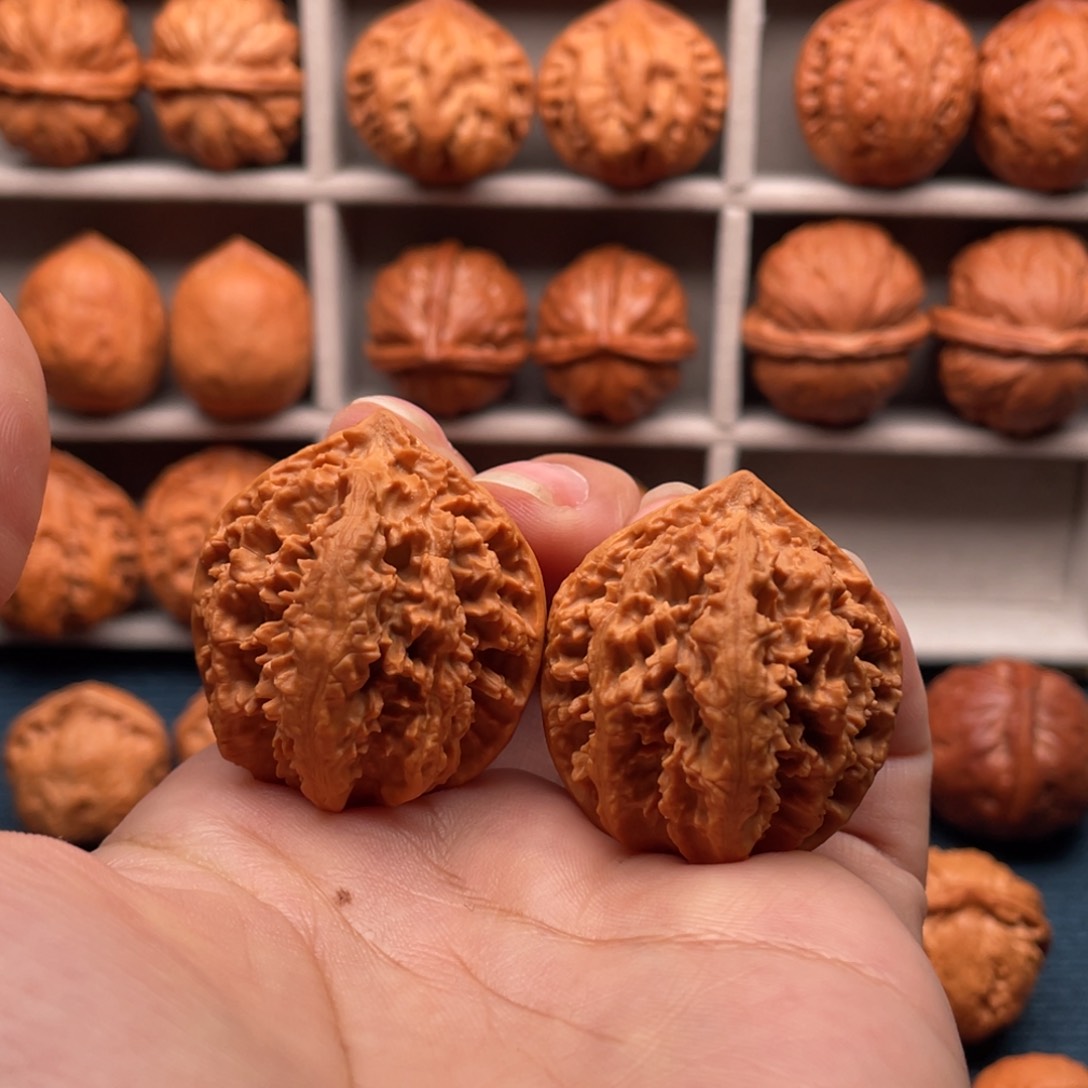 把件文玩核桃大*师大呲花