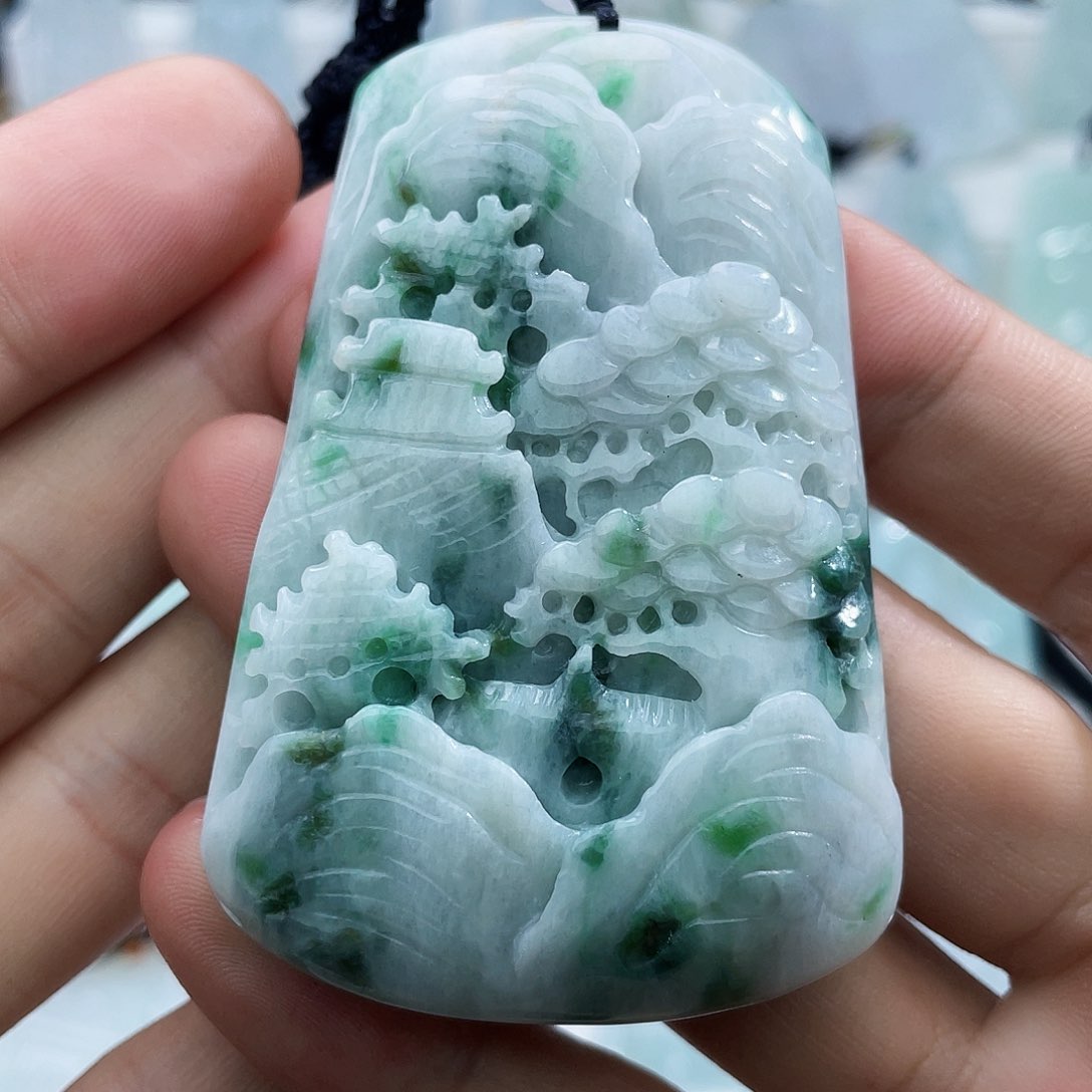 颈饰未镶嵌翡翠翡翠