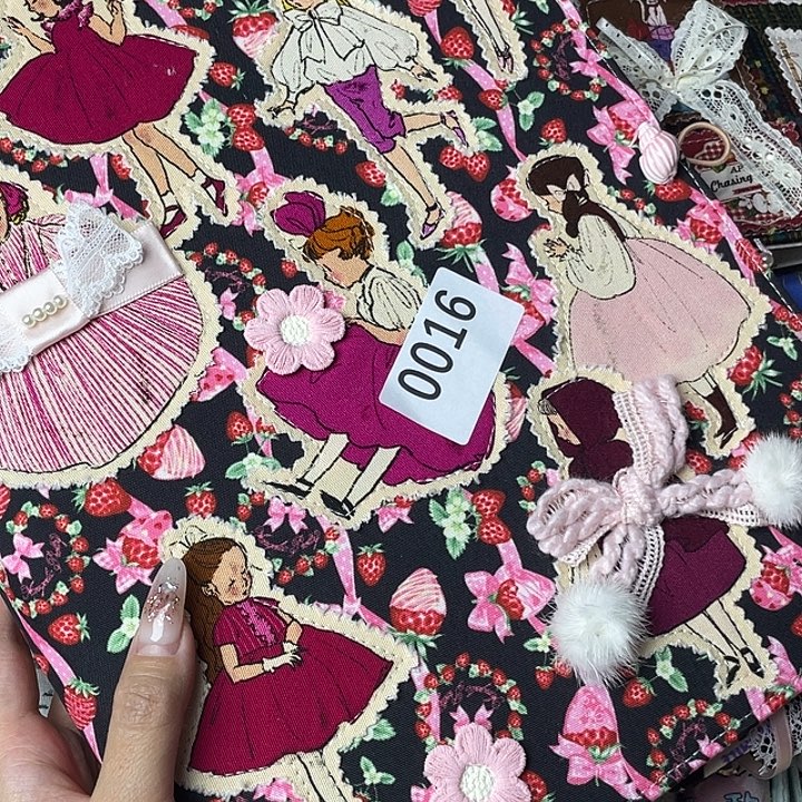 织绣A4一宫格收纳册016