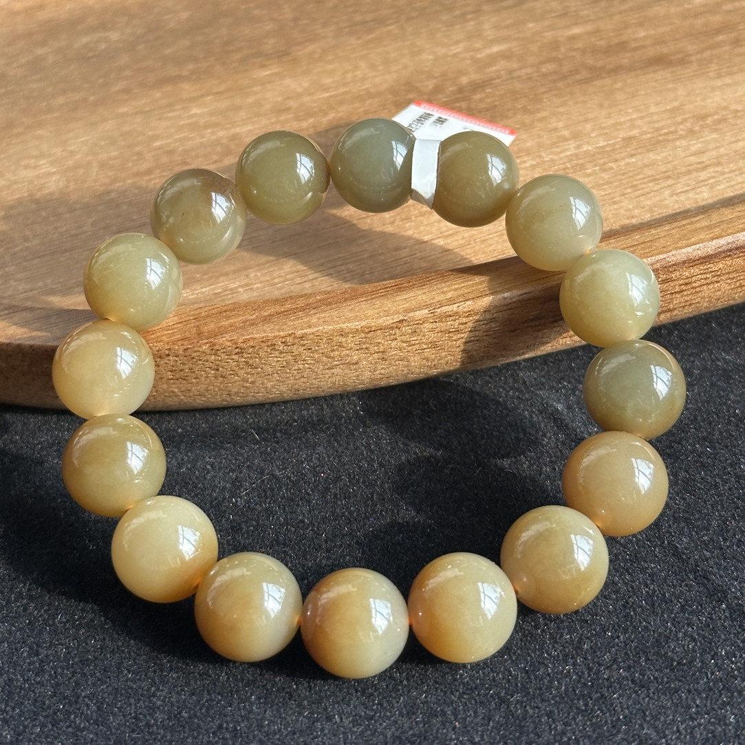 新疆和田玉手串 和田玉且末糖白手串卡12mm